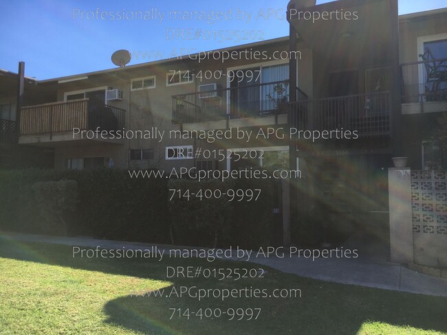 Photo - 1850 W Greenleaf Ave House