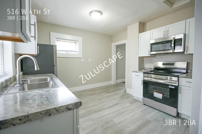 Photo - 516 W 4th St
