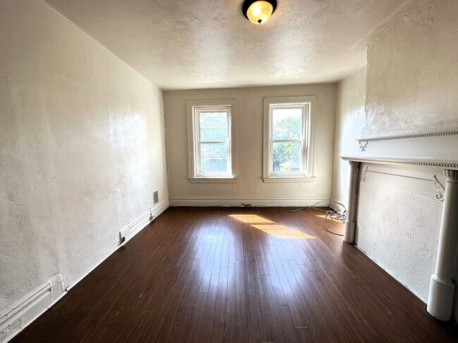 Photo - East Liberty - Apartments For Rent In Pittsburgh Unit 2