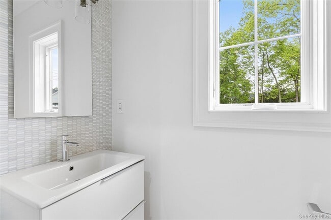 Photo - 75 Orchard Ave