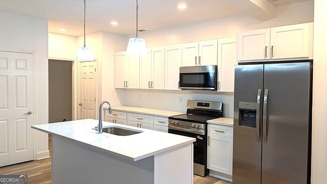 Photo - 4088 Atlantic Ave