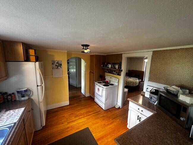 Photo - 16 Cove Ct Unit B