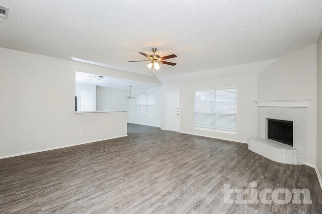 Photo - 516 Cambridge Dr
