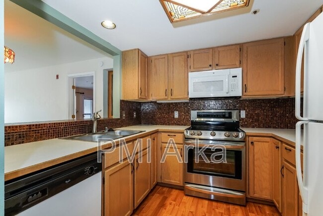 Photo - 4081 224th Ln SE Unit #302