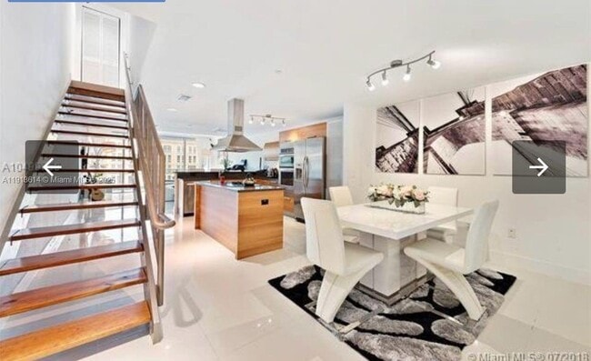 Building Photo - 2950 NE 188th St Unit 418