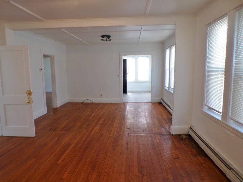 24 Hanover Cir