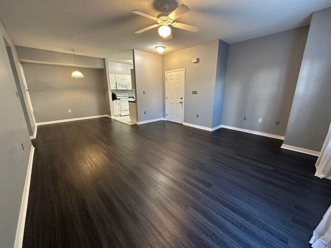 Photo - 1501 Partin Dr N Unit 119