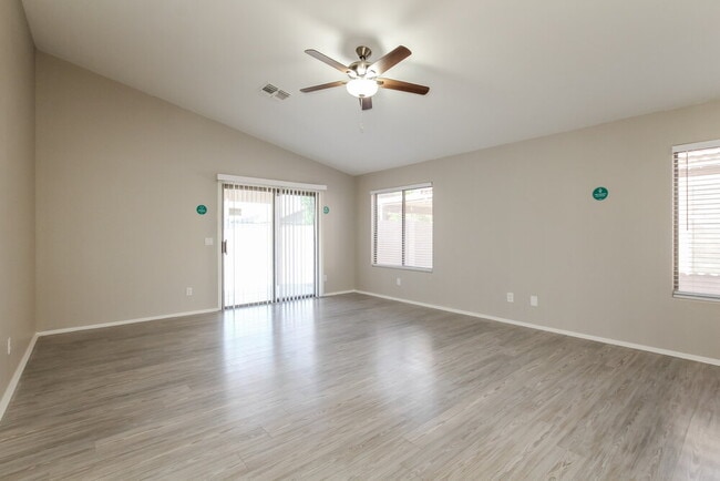 Photo - 2036 E Danbury Rd