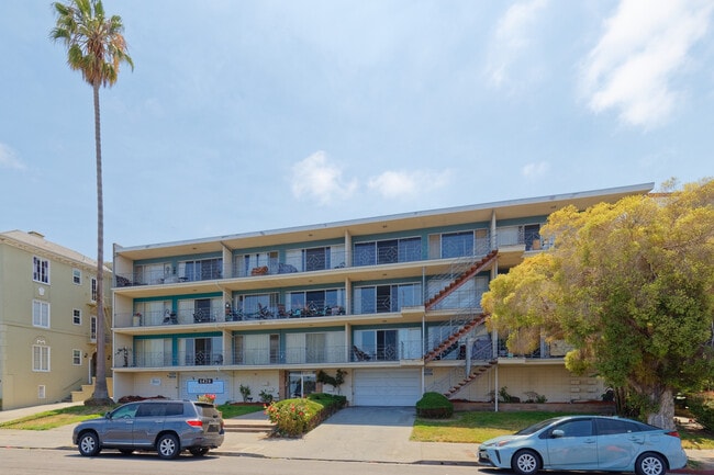 Building Photo - Lakeshore Gardens Rental