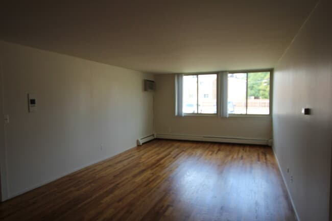 Building Photo - 227 Twelve Mile Rd Unit #12