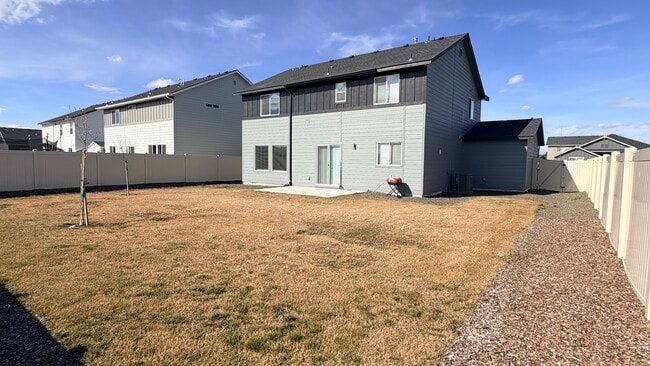 Photo - 12727 Towhee St