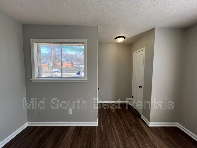 Photo - 1795 Tampa Cove