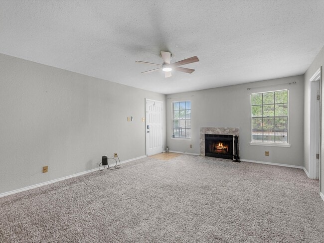 Photo - 9700 Leawood Blvd Unidad 706