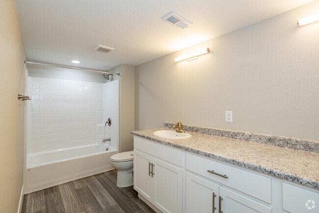 1BR, 1BA - 522SF