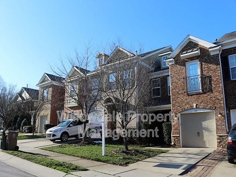 Photo - 215 Lone Star Way Townhome