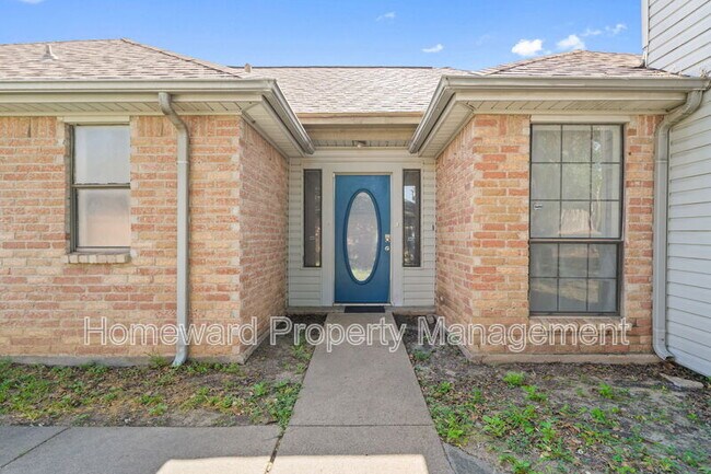 Photo - 1401 Landmark Ct