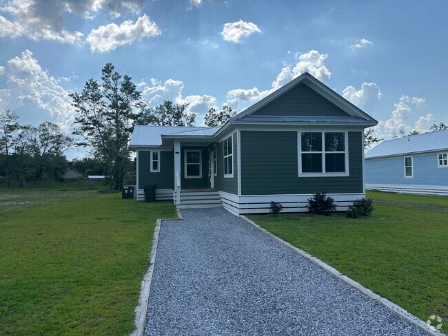 Building Photo - 534 N Raphael Rd Rental