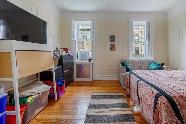 Photo - 432 E 136th St Unit Apt2