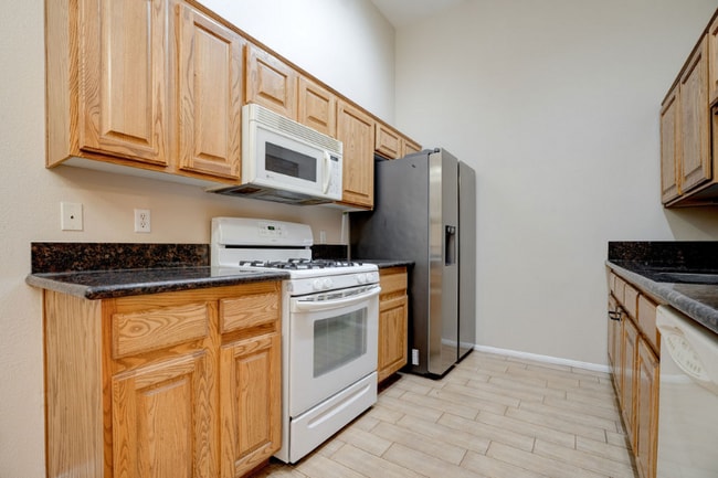 Photo - 2305 W Horizon Ridge Pkwy