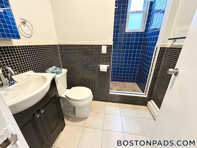 Photo - 8-10 oakland St. Unidad 1