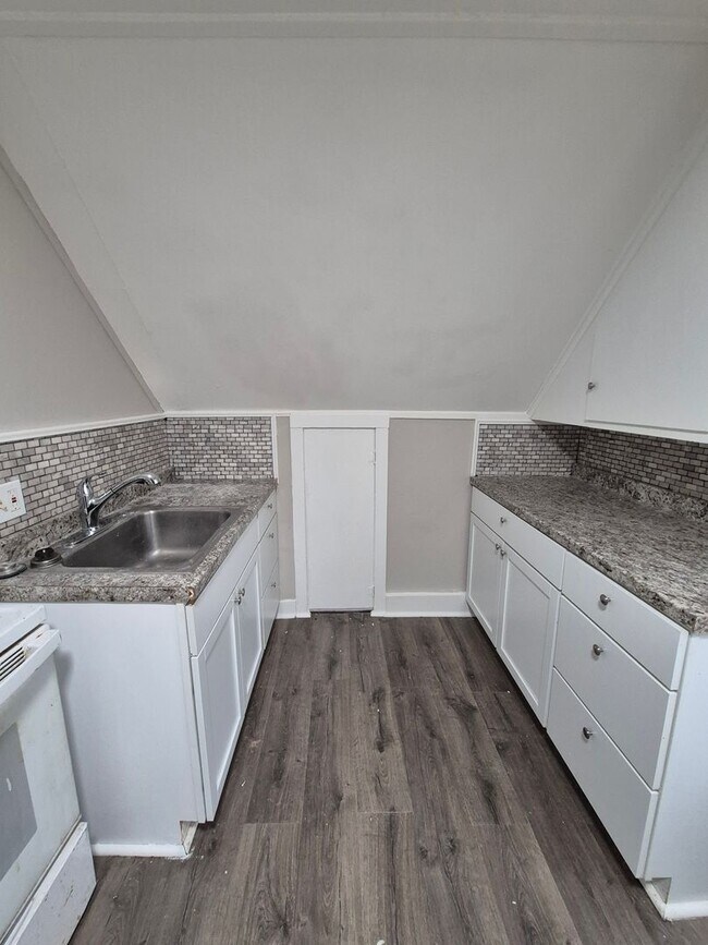 Photo - 512 S Washington St Unit 512-3 S Washington St