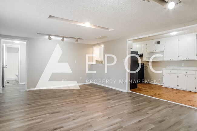 Photo - 1933 W 49th Pl