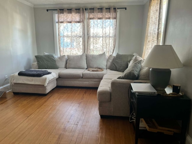 Photo - 215 Willow Ave