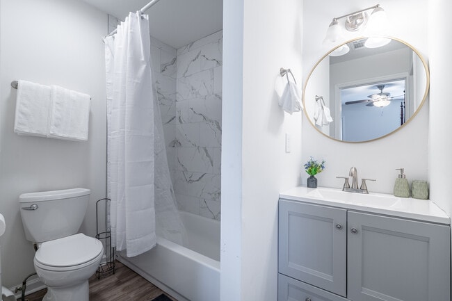 Photo - 2511 Washington Street Ext Unit 2511 Washington