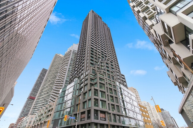 Photo - 20-2220 Soudan Ave