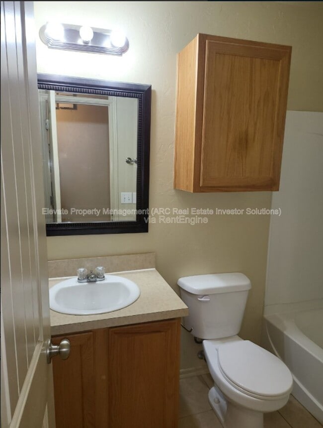 Photo - 921 West Prairie Wind Way