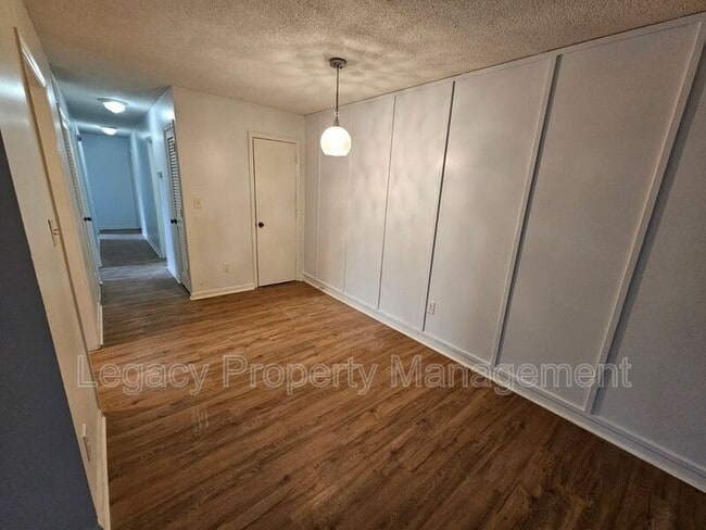 Photo - 2805 Treestead Cir