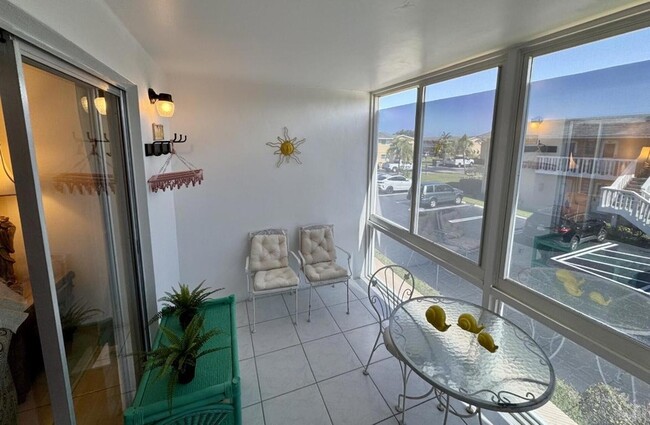 Photo - 2222 NE 1st Way Unidad 204