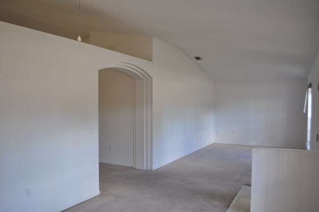 Photo - 3 Bedroom 2 Bath Home in Lehigh Woods