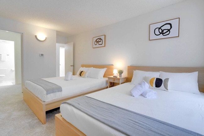 Photo - 320 23rd St S Unidad FL4-ID1022534P