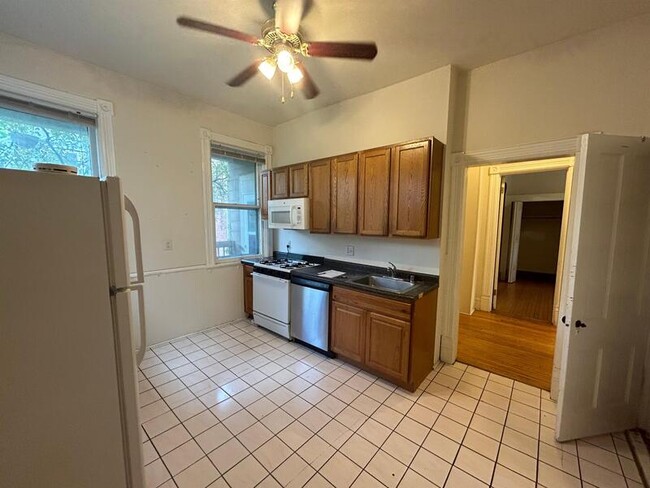 Photo - 319 N Pinckney St Unidad 1