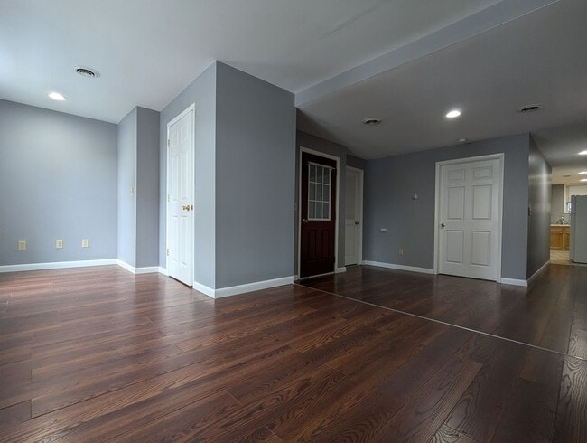 Building Photo - 137 Remsen St Unit 2nd Floor Front Rental