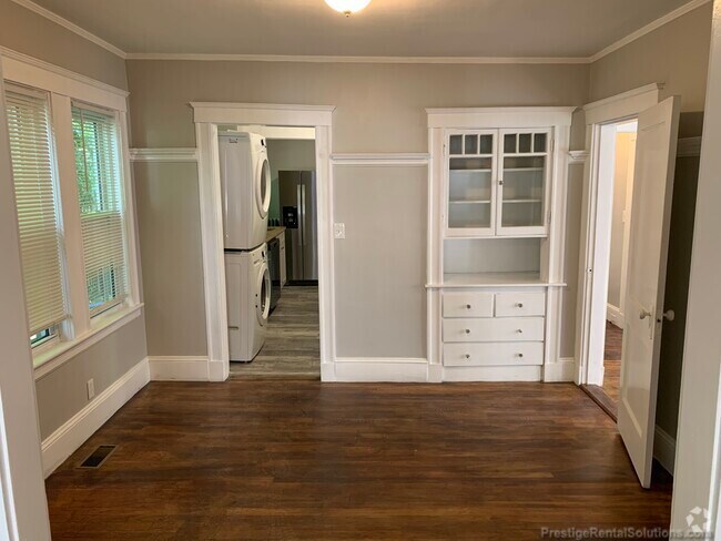 Building Photo - 45 Wilson Ave Unit 1 Rental