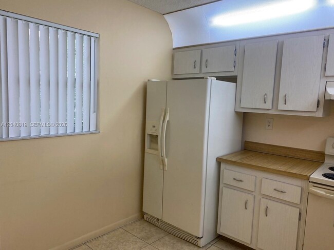 Photo - 1810 SW 81st Ave Unidad 2311