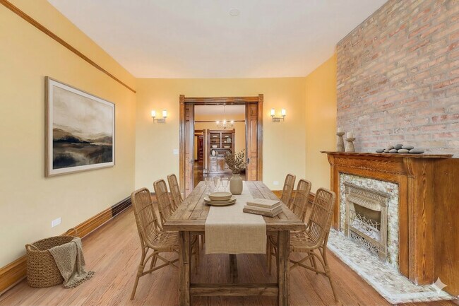 Photo - 3351 S Union Ave