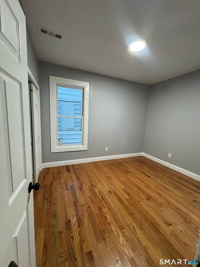 Photo - 231 Davenport Ave Unit 1