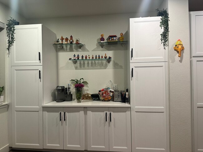 Photo - 2044 Alcott Way