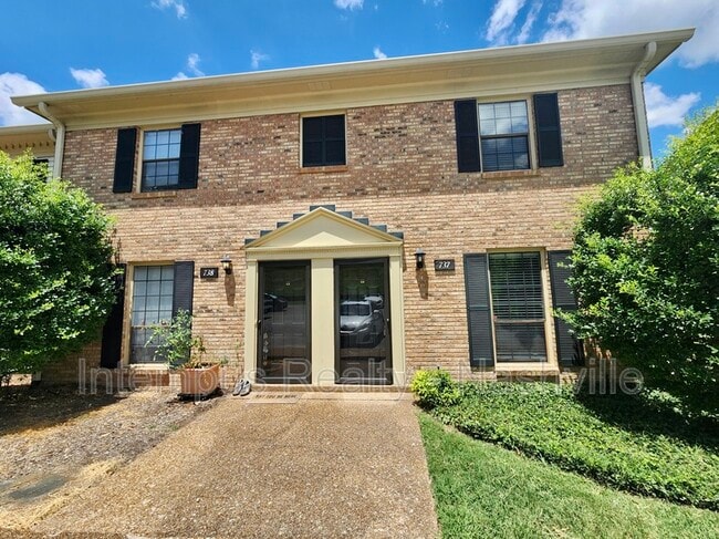 Building Photo - 737 Fox Ridge Dr