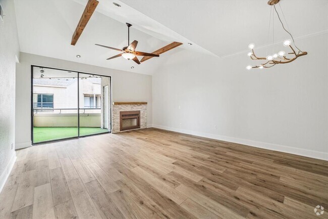 Building Photo - 5210 Weslayan St Unit B305 Rental