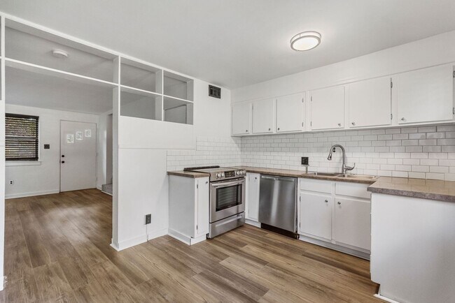 Photo - 64 Faris Cir