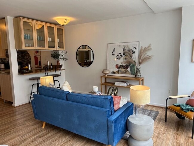 Photo - 522 21st St NW