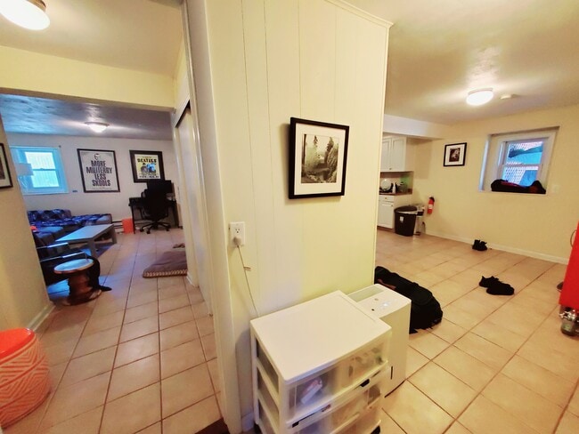 Photo - 9 Algonquin Ave Unit L