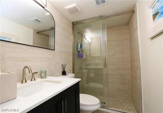 Building Photo - 2235 San Marco Rd Unit 5-204