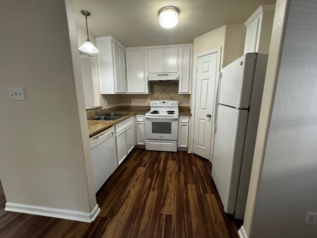 24595 Gilbert Dr