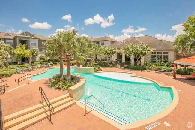 Building Photo - The Retreat at Stafford Rental