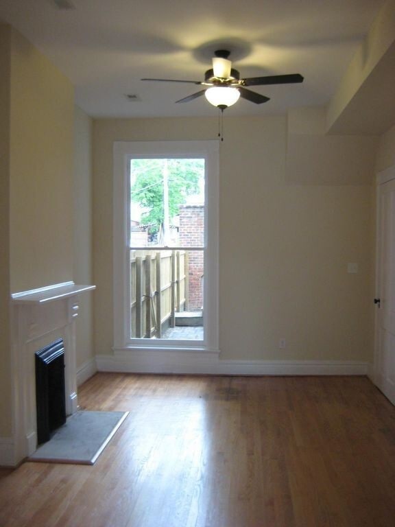 Huge 4 bed 2.5 Bath Home with Stainless Ap... - Huge 4 bed 2.5 Bath Home with Stainless Ap...